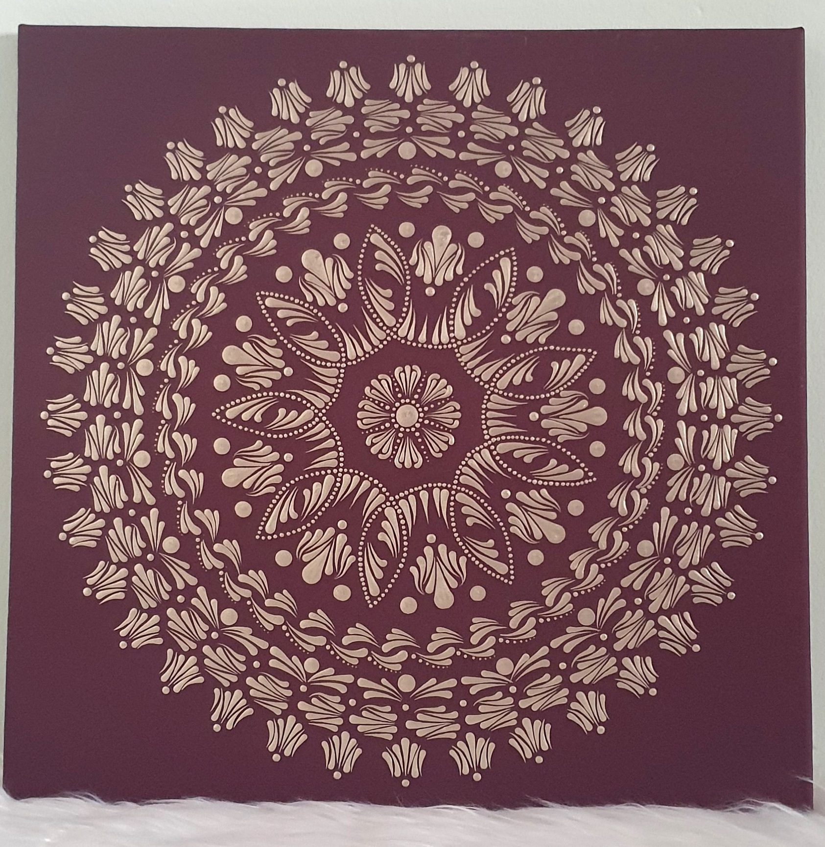 Királyi Burgundia – 40 x 40 cm  Kézzel Pontozott Prémium Mandala Festmény