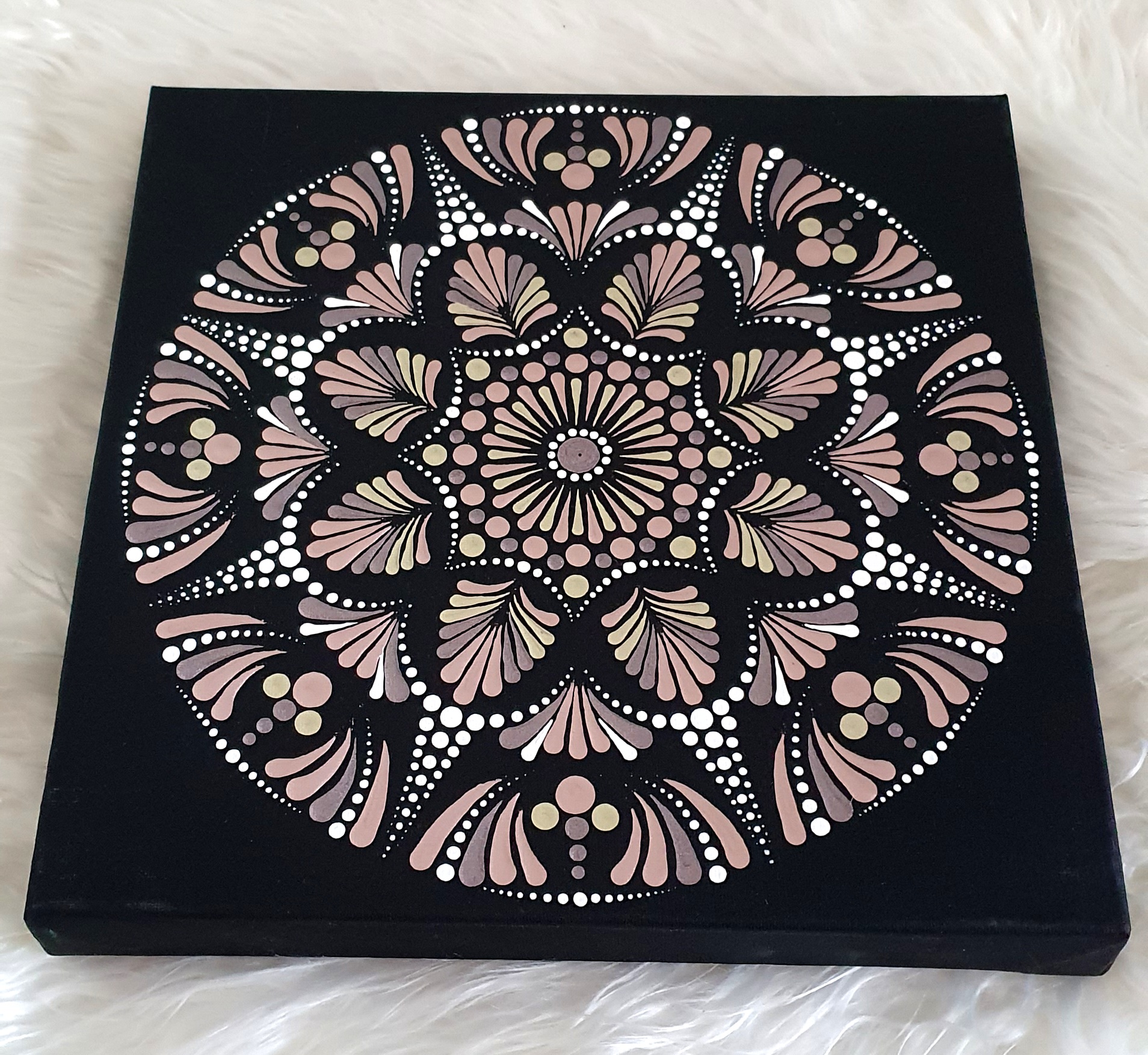Lélekharang – 30 x 30 cm Kézzel Pontozott Prémium Mandala Festmény - Image 2
