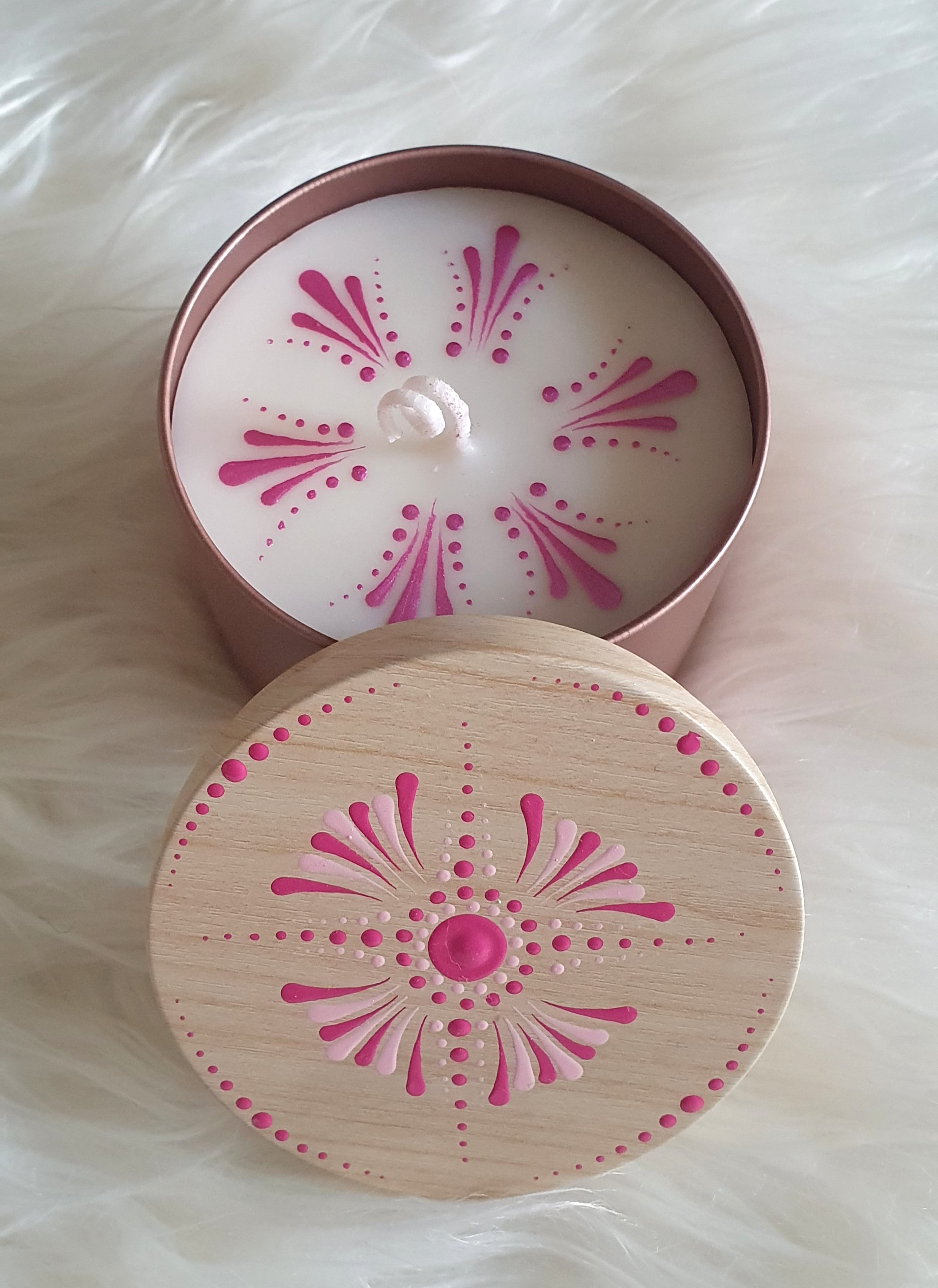 Pink Mandala Elegancia – Kézzel Készített Tégelyes Mandala Gyertya